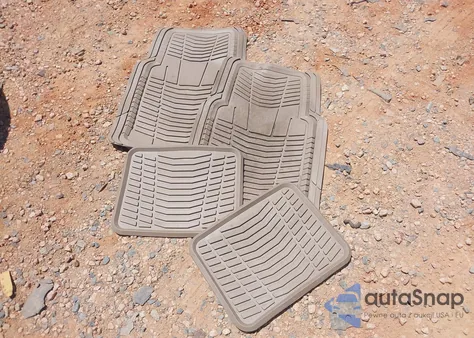 2003 Buick Century Custom from USA, damaged, VIN 2G4WS52J331226559